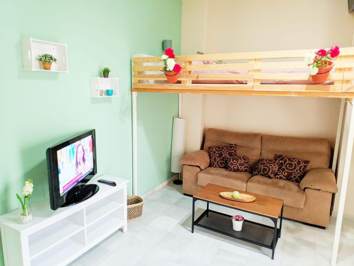 Cuarta Revuelta Alquiler Apartment Севиля Екстериор снимка